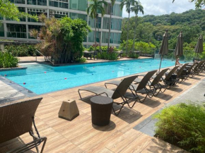 Pattaya single bedroom sea view with balcony unixx condo
